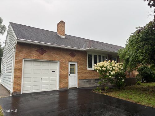 3 Northgate Dr, Albany, NY, 12203-5101 | Card Image