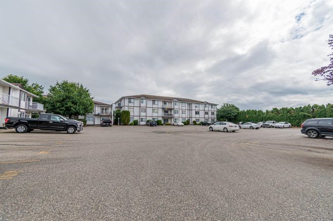 220 - 45669 Mcintosh Drive, Condo with 2 bedrooms, 1 bathrooms and 1 parking in Chilliwack BC | Image 29