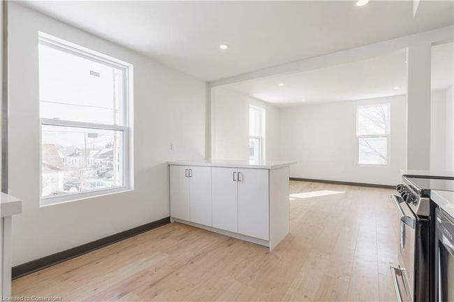 32 Britannia Ave, House other with 4 bedrooms, 3 bathrooms and 2 parking in Hamilton ON | Image 6