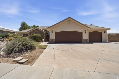988 E Silver Falls Dr, Washington, UT, 84780-8244 | Card Image