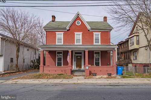 11 Main St, WALNUTPORT, PA, 18088-1023 | Card Image