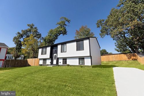 6403 Holyoke Drive, ANNANDALE, VA, 22003 | Card Image