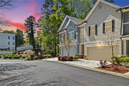 1395 Heights Park Dr Se, Atlanta, GA, 30316-3175 | Card Image