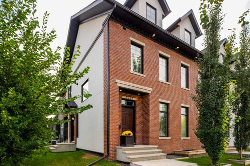 2605 26 Avenue Sw, Calgary, AB, T3E8C7 | Card Image