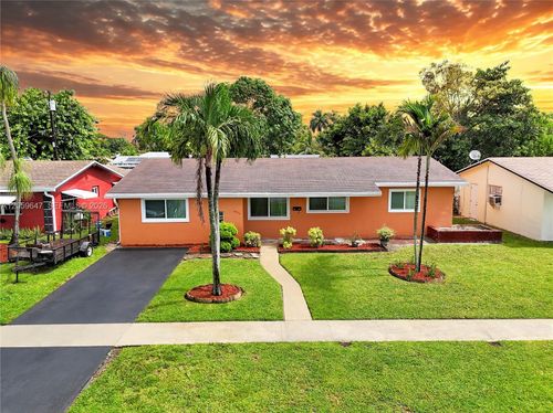 5921 Nw 15th St, Sunrise, FL, 33313-4703 | Card Image