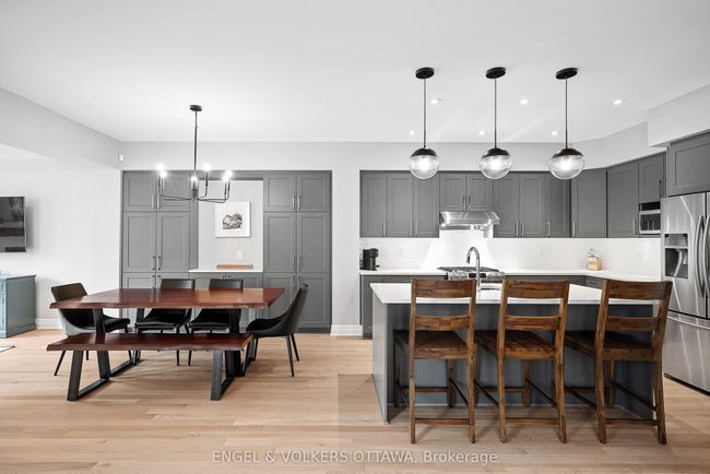 844 Quartet Ave, House attached with 4 bedrooms, 3 bathrooms and 2 parking in Gloucester ON | Image 7