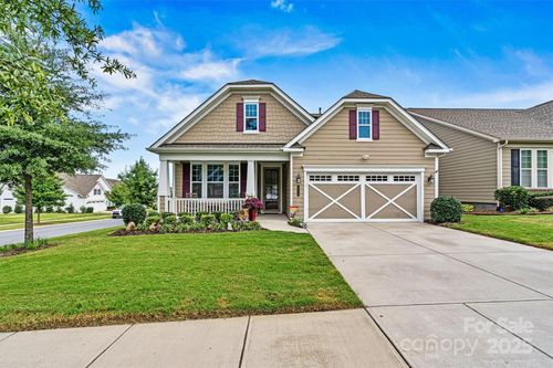 8218 Festival Way, Charlotte, NC, 28215-3273 | Card Image