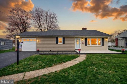 1312 Whiteford Rd, YORK, PA, 17402-2121 | Card Image