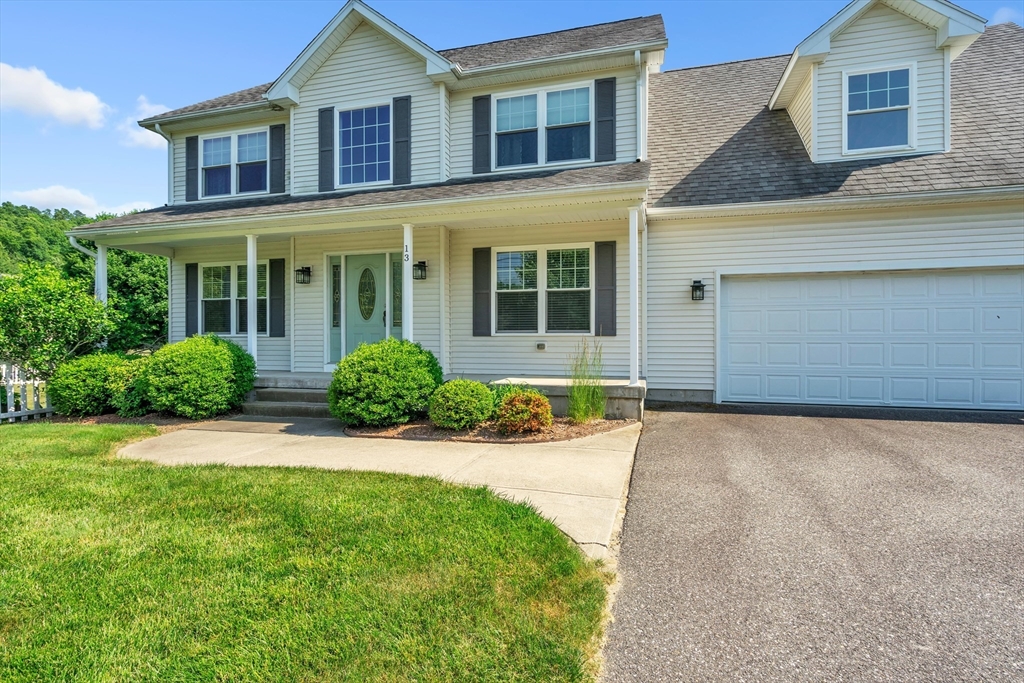Stewart Ave, Monson, MA 01057