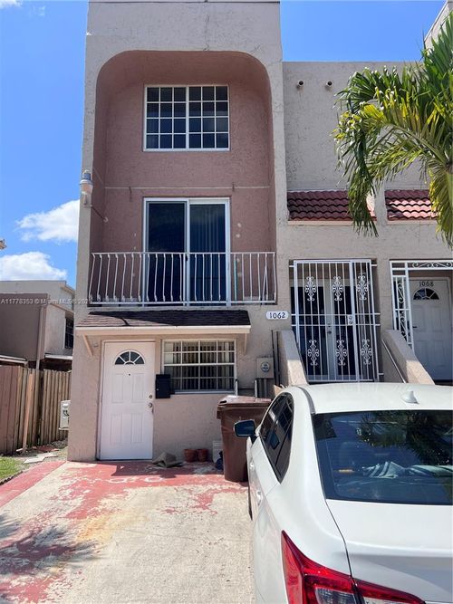 main-house-1062 W 42nd Pl, Hialeah, FL, 33012-7721 | Card Image