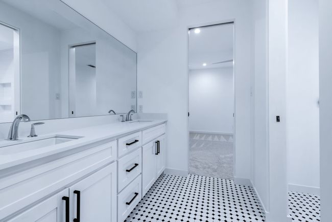6722 Lakefair Cir, House other with 4 bedrooms, 5 bathrooms and null parking in Dallas TX | Image 26