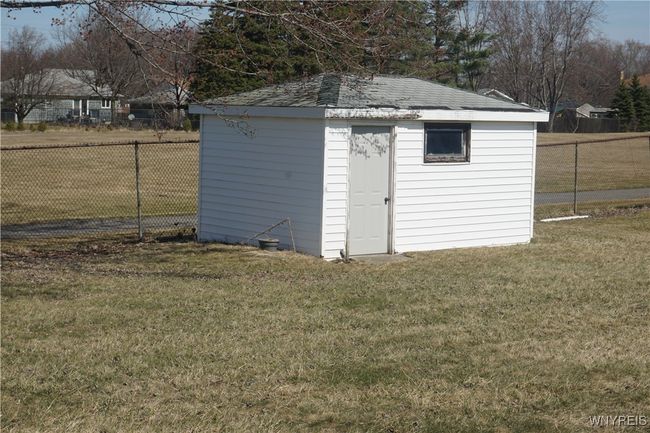 Shed for extra storage. | Image 5