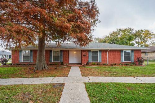 1005 Minnesota Ave, Kenner, LA, 70062-6145 | Card Image