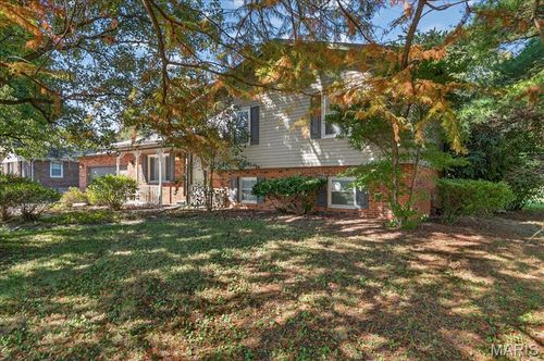 131 E Country Ln, Collinsville, IL, 62234-4802 | Card Image