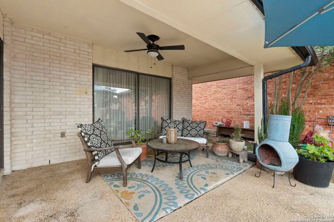 6210 Meadow Grv, House other with 3 bedrooms, 2 bathrooms and null parking in Windcrest TX | Image 25