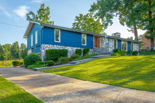 706 Timberwyck Dr, Hixson, TN, 37343-3216 | Card Image