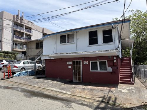 1453 Pele St, Honolulu, HI, 96813-2087 | Card Image