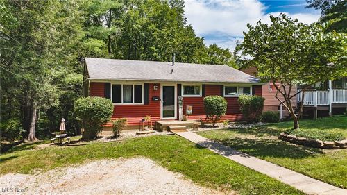2306 Lincoln Ave, Parkersburg, WV, 26101-3103 | Card Image