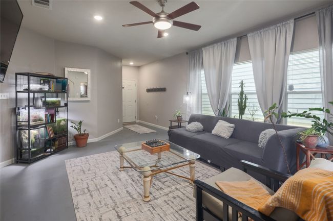 9213 Brents Elm Dr, House other with 4 bedrooms, 2 bathrooms and null parking in Austin TX | Image 6