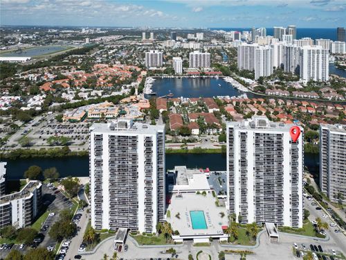 apt-2404-3675 N Country Club Dr, Aventura, FL, 33180-1709 | Card Image
