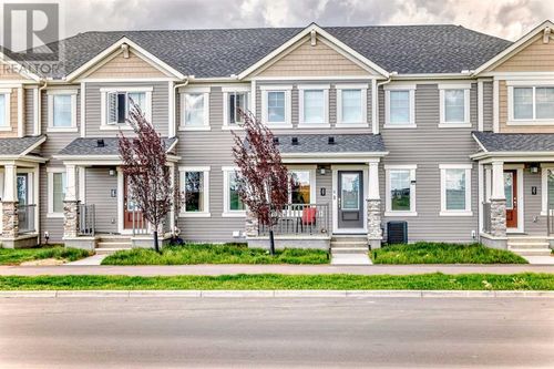 357 Skyview Pky Ne, Calgary, AB, T3N1Z7 | Card Image