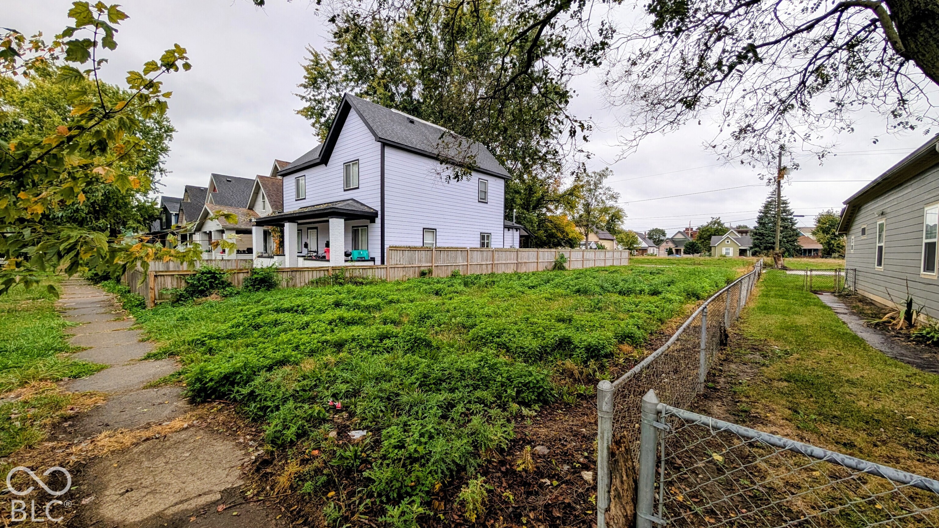 Land in Indianapolis 3