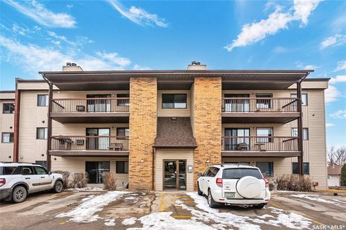 304-385 Kingsmere Boulevard, Saskatoon, SK, S7J4J6 | Card Image