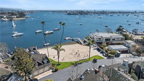 2602 Circle Dr, Newport Beach, CA, 92663-5617 | Card Image