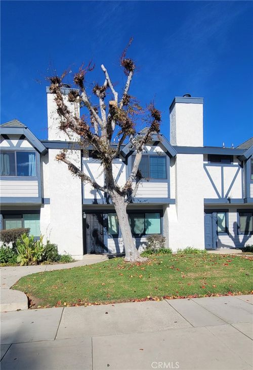 6-19221 Sherman Way, Reseda, CA, 91335 | Card Image