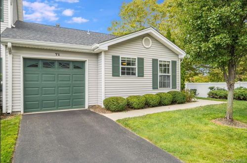 71-71 Biltmore Cir, Huntingtn Sta, NY, 11746-1479 | Card Image