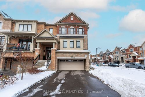 18 Fraleigh Ave, Markham, ON, L6C0Y9 | Card Image