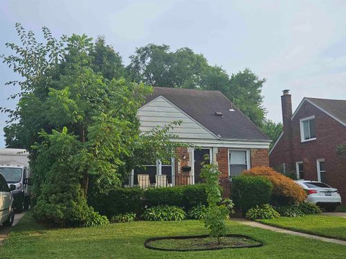 17970 Lincoln Dr, Roseville, MI, 48066-7424 | Card Image