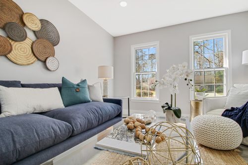 305 Mayfield St, Summerville, SC, 29485-8416 | Card Image