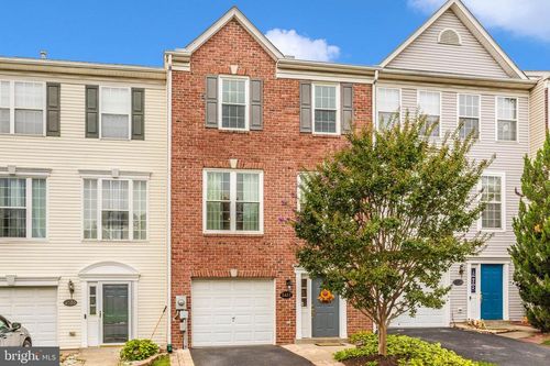 2457 Lakeside Dr, FREDERICK, MD, 21702-3157 | Card Image