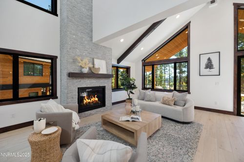 21-121 Sierra Colina Dr, Stateline, NV, 89449 | Card Image