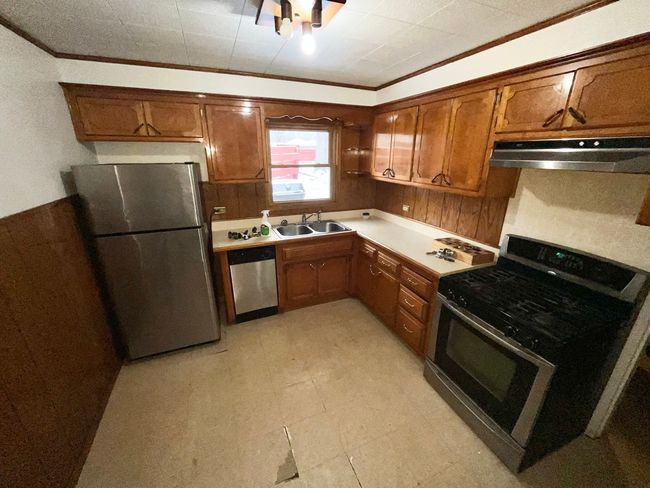 363 Blackhawk Dr, Home with 2 bedrooms, 1 bathrooms and null parking in Park Forest IL | Image 7
