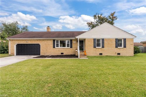 1013 Sippel Dr, Chesapeake, VA, 23320-2935 | Card Image