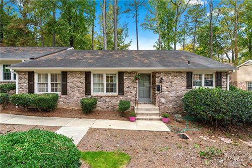 2404 Northlake Ct Ne, Atlanta, GA, 30345-2226 | Card Image