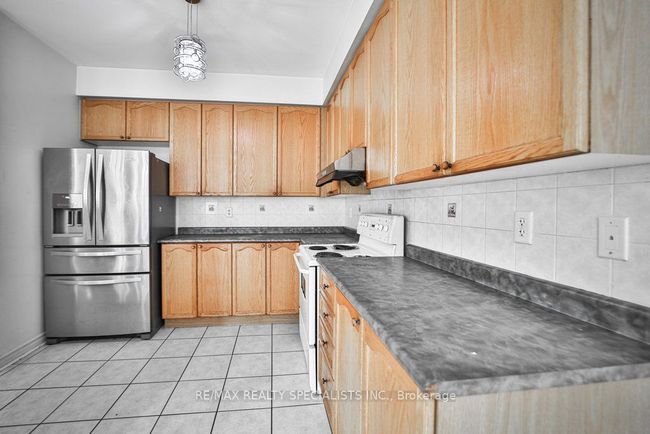 17 Pathmaster Rd, House other with 6 bedrooms, 4 bathrooms and 2 parking in Brampton ON | Image 6