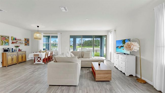 10842 Rolling Moss Rd, House other with 4 bedrooms, 2 bathrooms and null parking in TAMPA FL | Image 23