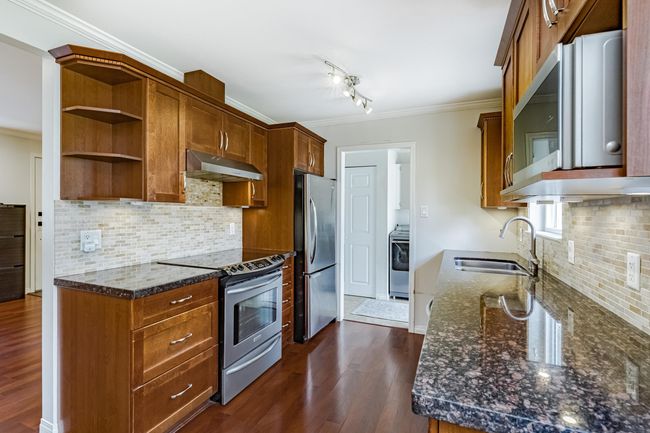 2643 Larkin Ave, House other with 4 bedrooms, 3 bathrooms and 4 parking in Port Coquitlam BC | Image 8
