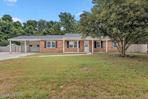 3004 Country Club Rd, Jacksonville, NC, 28546-8611 | Card Image