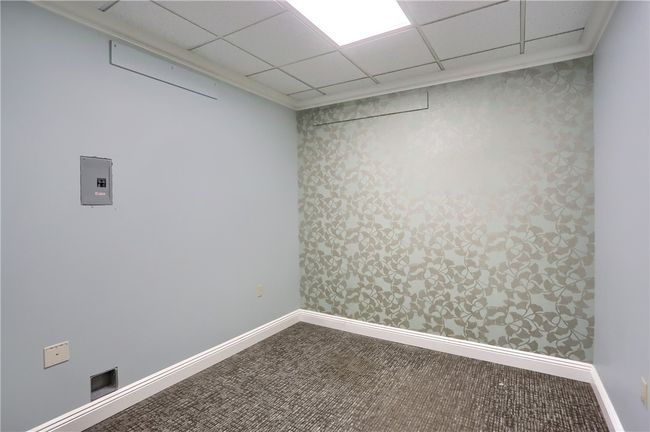 office 2 area | Image 16
