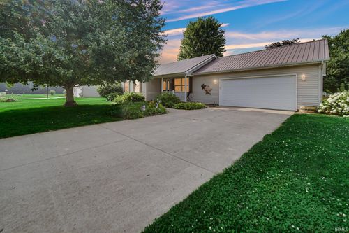 11911 Ridgeview Dr, Plymouth, IN, 46563-7653 | Card Image