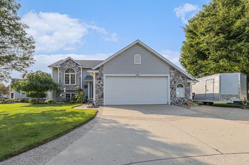 7091 Pine Oak Ln, Hudsonville, MI, 49426-8971 | Card Image