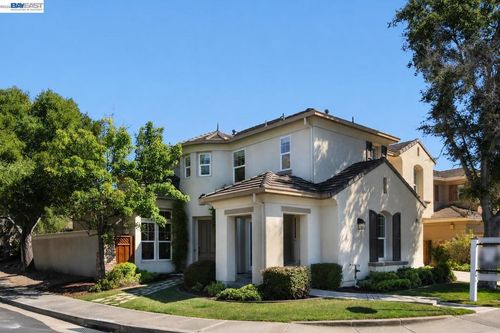 5099 Round Hill Dr, Dublin, CA, 94568-8806 | Card Image