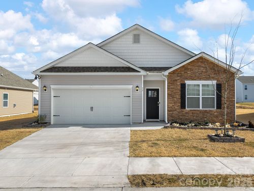 75 Dandelion Rd, Fletcher, NC, 28732-0807 | Card Image