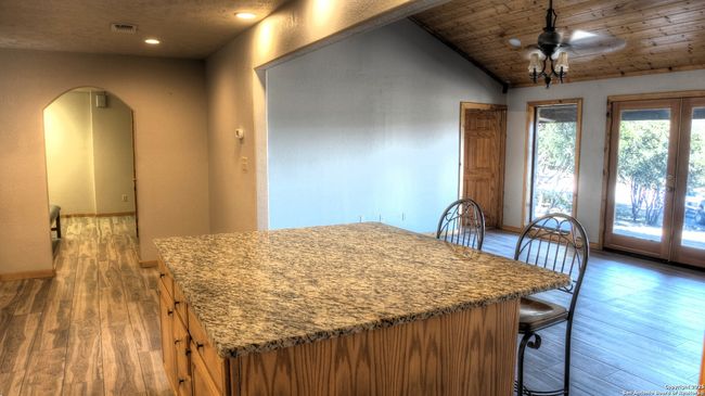 457 N Tomahawk Way, House other with 4 bedrooms, 3 bathrooms and null parking in Concan TX | Image 17