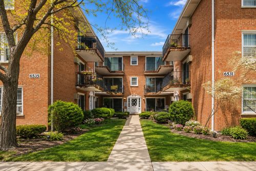 1c-6533 N Northwest Hwy, Chicago, IL, 60631-1429 | Card Image