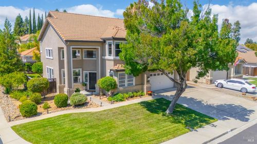 953 Cashel Cir, Vacaville, CA, 95688-8574 | Card Image